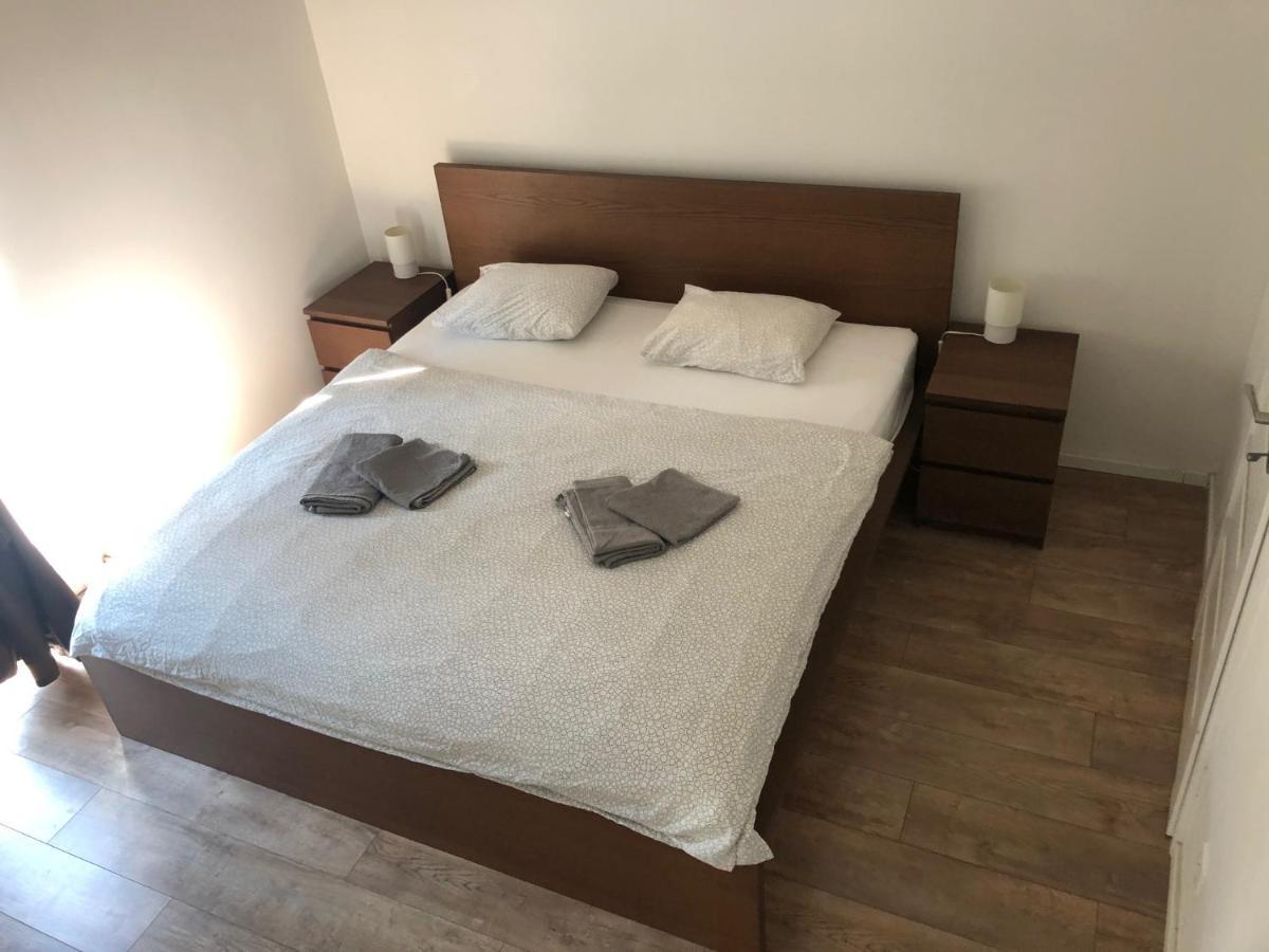 Apartman V Centre Michaloviec ミハロフツェ エクステリア 写真