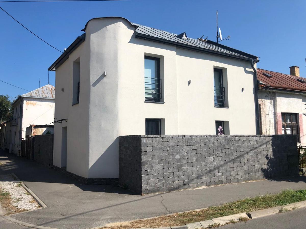 Apartman V Centre Michaloviec ミハロフツェ エクステリア 写真