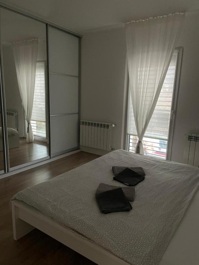 Apartman V Centre Michaloviec ミハロフツェ エクステリア 写真