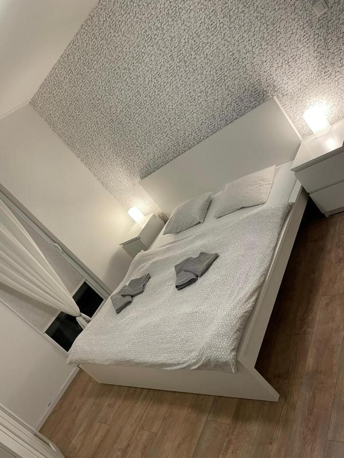 Apartman V Centre Michaloviec ミハロフツェ エクステリア 写真