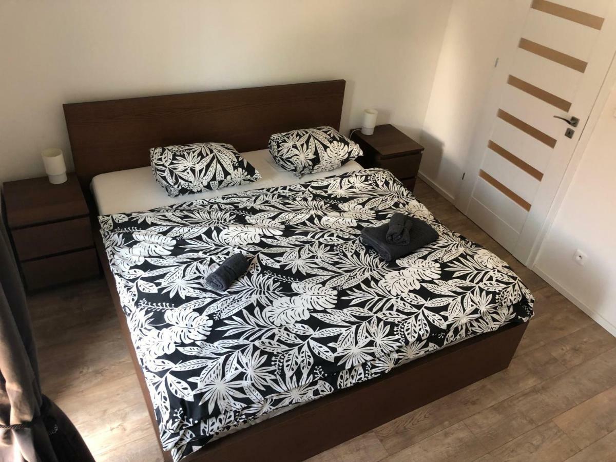 Apartman V Centre Michaloviec ミハロフツェ エクステリア 写真